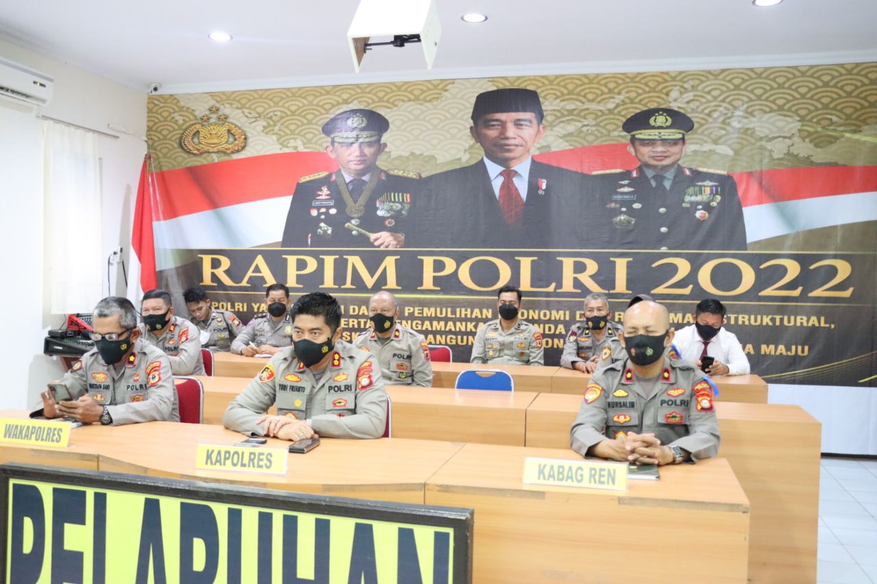 Kapolres AKBP Yudi Frianto Ikuti Rapim TNI – Polri Tahun 2022 Secara Virtual