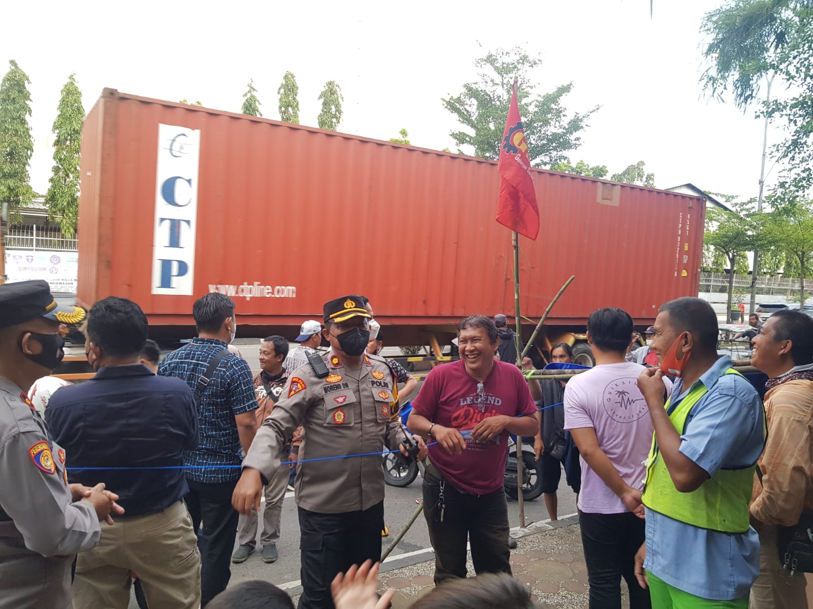 Polres Pelabuhan Makassar Amankan Aksi Unjuk Rasa Buruh