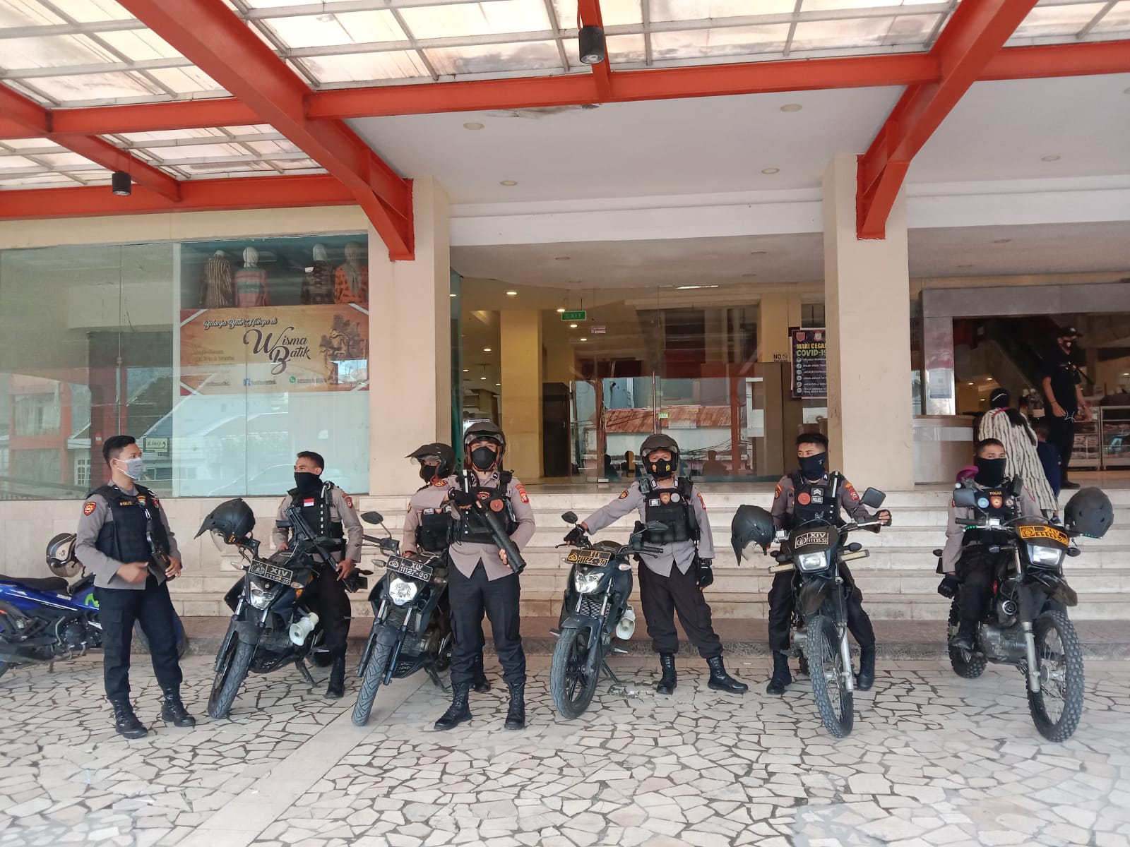 Sat Samapta Polres Pelabuhan Makassar tingkatkan patroli siang malam