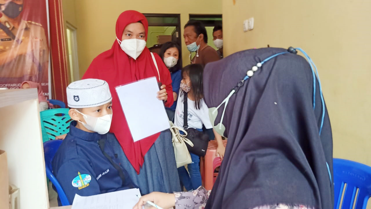Puluhan Santri Ponpes An-Nail Ikut Divaksin Covid-19