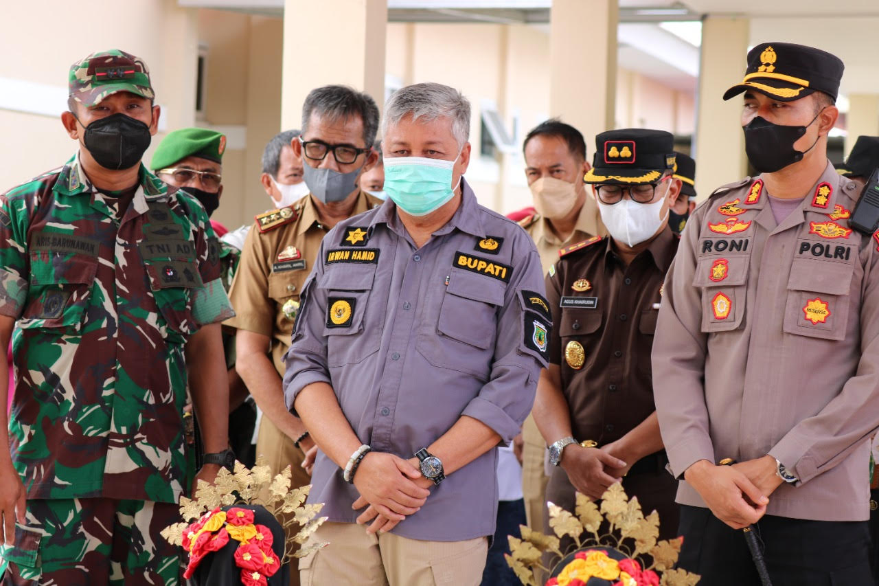 Irwan Resmikan Pemakaian Dua Gedung Baru