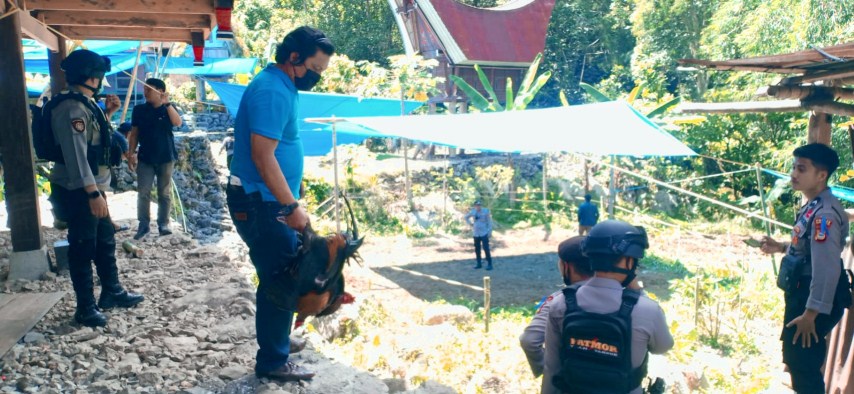 Tanpa Ampun Polisi Bongkar Paksa Arena Sabung Ayam