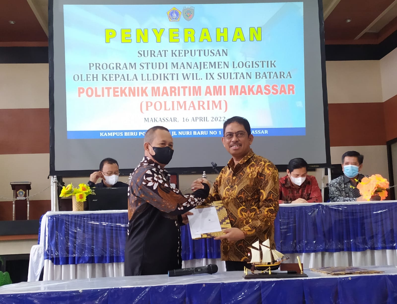 Polimarim Resmi Terima Maba Prodi Manajemen Logistik