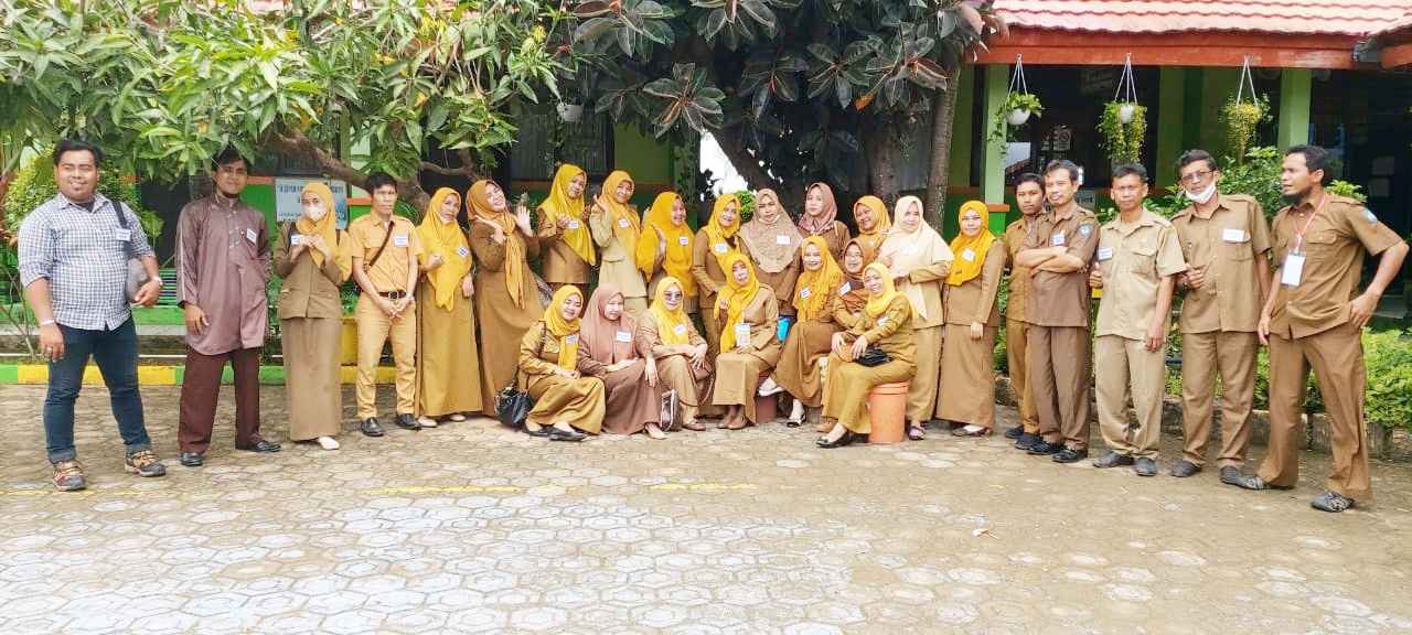699 Siswa SMPN 2 Barombong Ikut Pesantren Ramadan