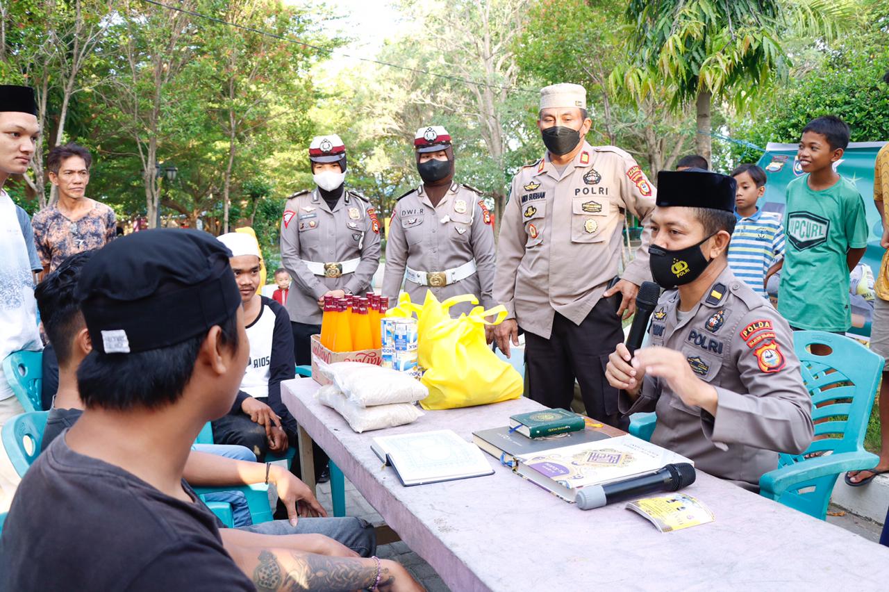 Lantas Polres Bulukumba Bersama Satbinmas Bina Para Remaja yang Terjaring Balap Liar