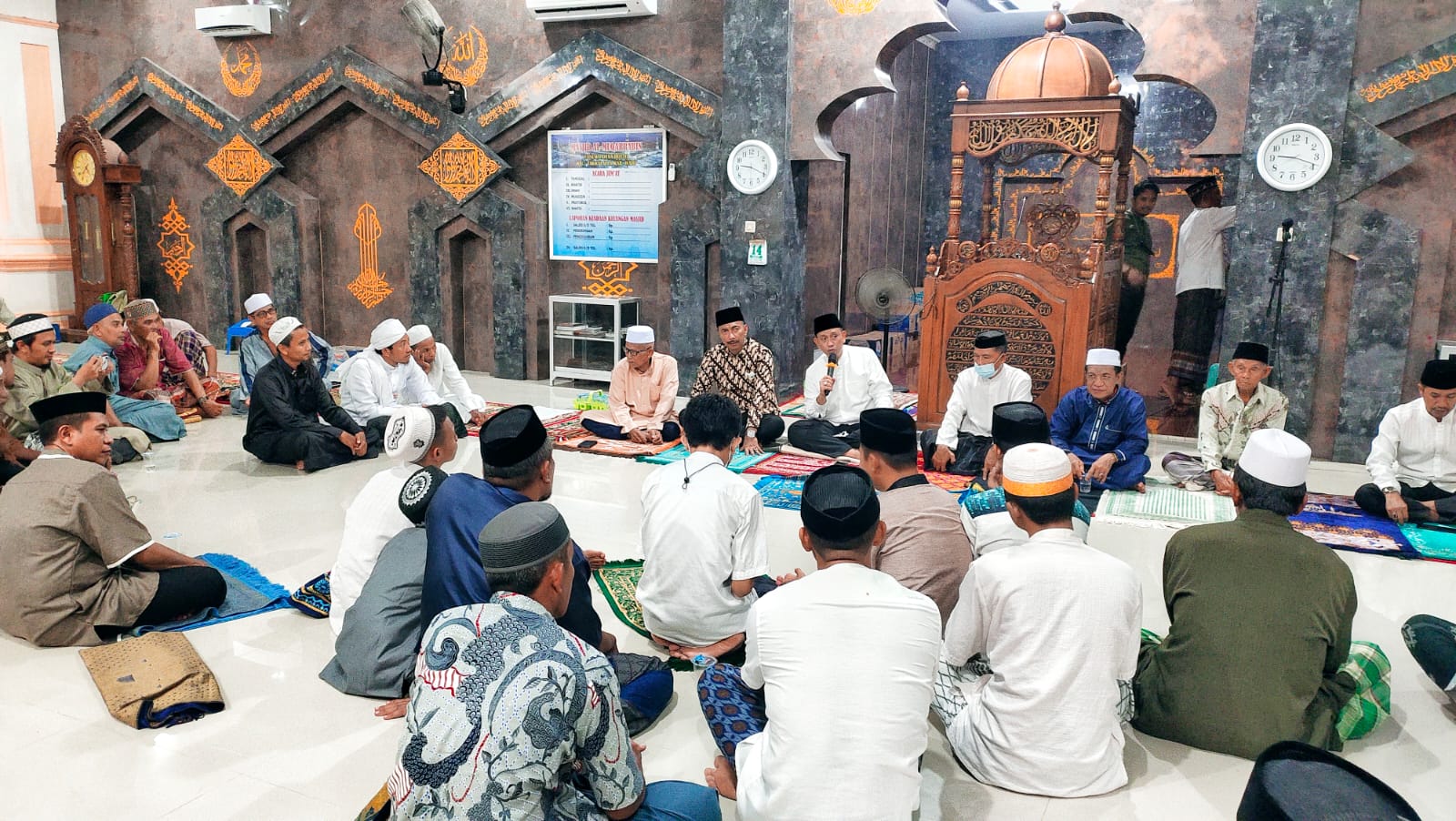 Safari Ramadan Duo Amran Bahas soal Pupuk, Infrastruktur dan Tinjau Vaksinasi