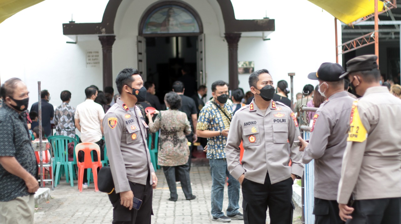 Kapolres Pantau Anggota Jaga Pengamanan Ibadah Jumat Agung