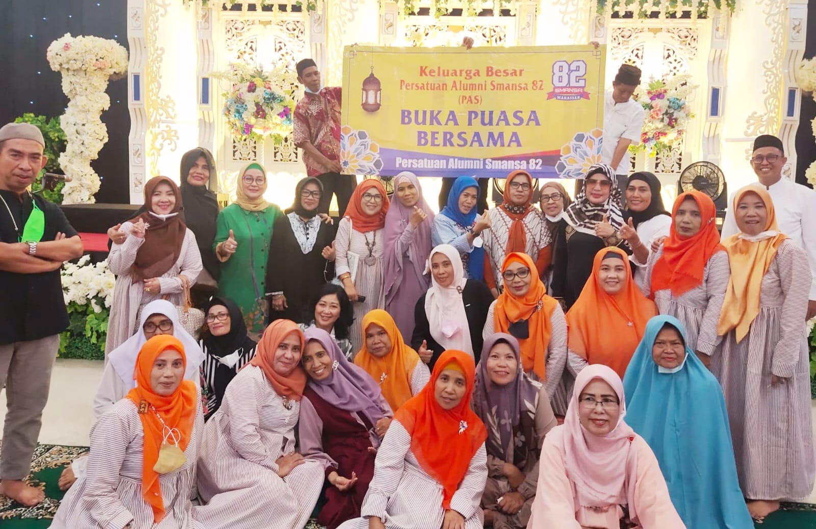 Alumni SMANSa 82 Buka Puasa Bersama di Pondok Madinah
