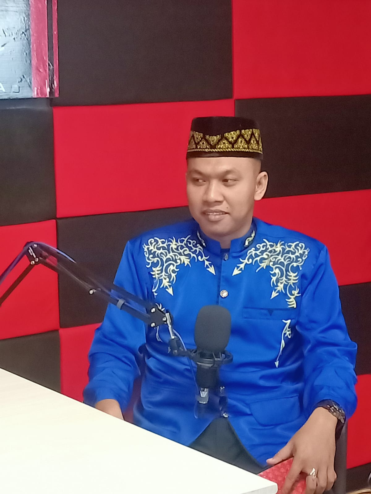 Belilah Bahagia  dengan Sedekah