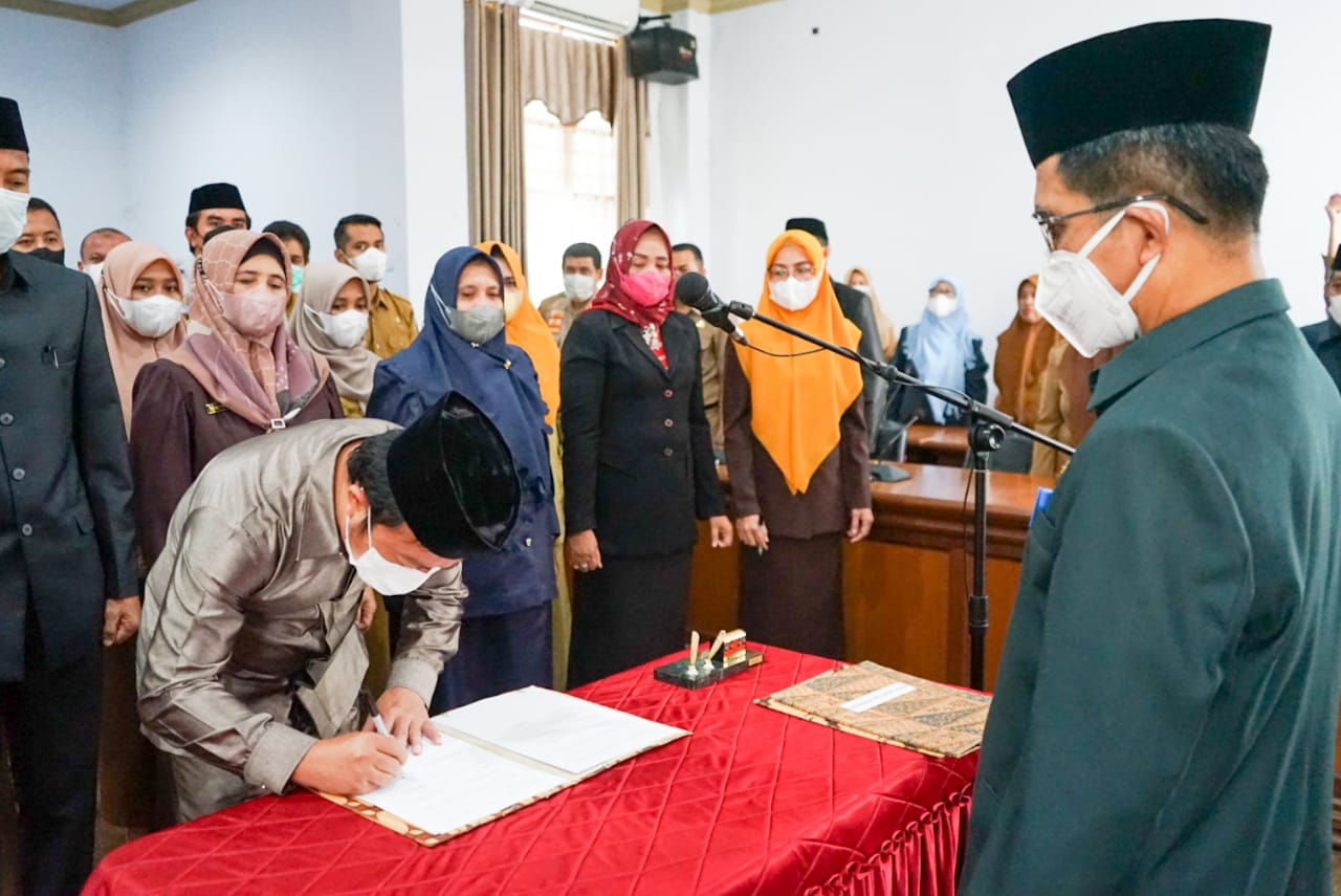 Wabup Selayar Lantik 24 Pejabat Administrator