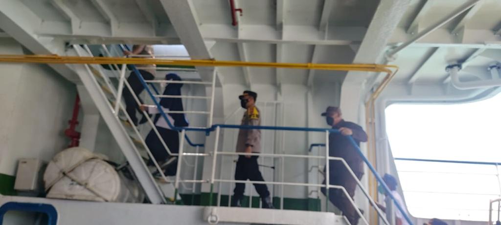 Kapolres Bulukumba Cek Kesiapan Penyeberangan di Pelabuhan Bira