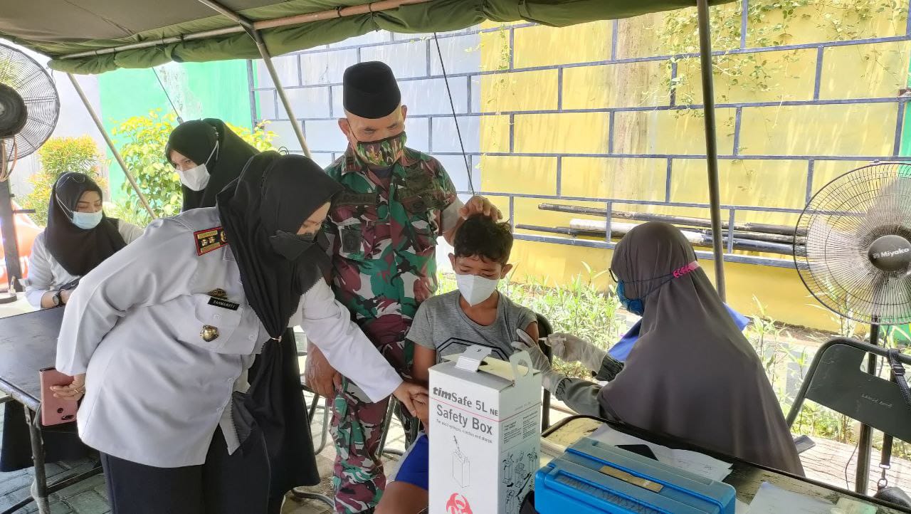 Kodim Lakukan Pendampingan Vaksinasi