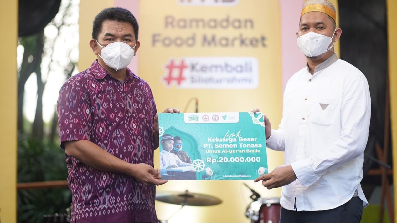 Semen Tonasa Sumbang Al-Qur’an Braille Bagi Tunanetra