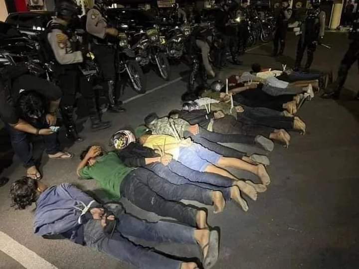 Polisi Gulung  13 Anggota Geng Motor