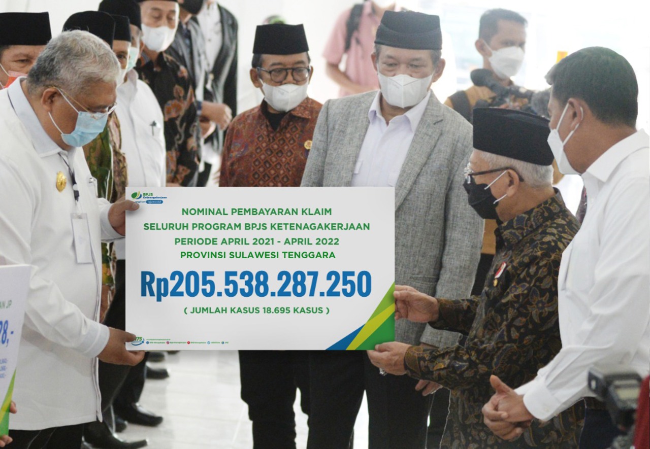 Wapres Serahkan Santunan Kematian dan Manfaat Beasiswa Pendidikan kepada Keluarga Pekerja Peserta BPJS Ketenagakerjaan