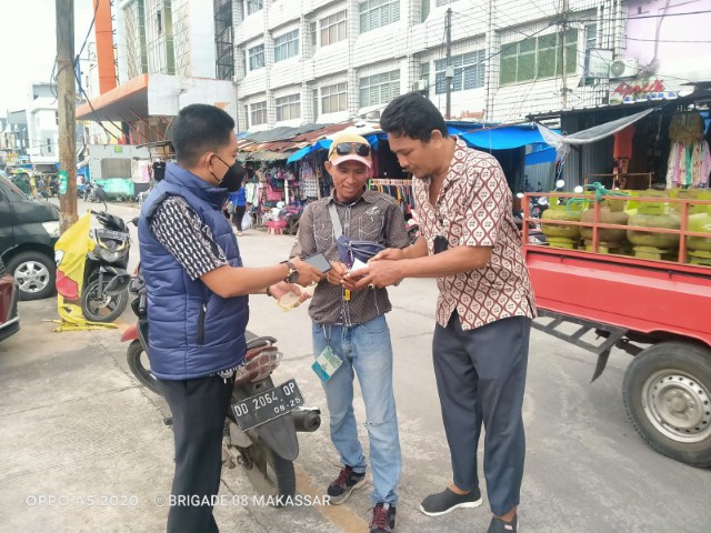 Pengguna Jalan Pertanyakan Jukir Liar Tanpa Karcis