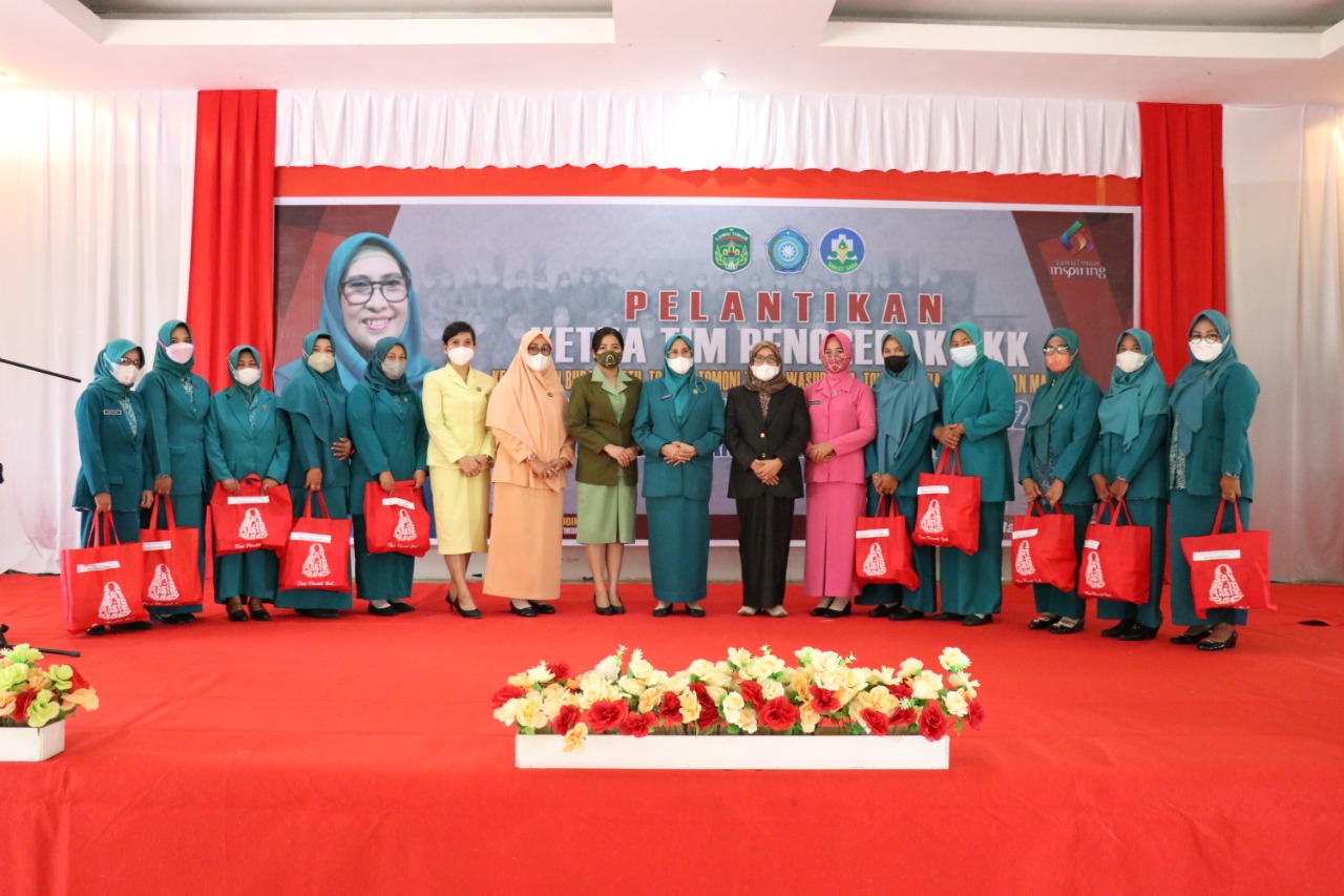 Sufriaty Lantik Sembilan Ketua PKK Kecamatan