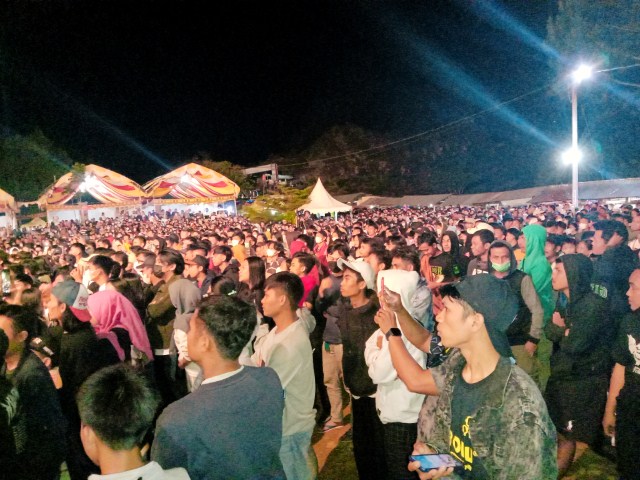 25 Ribu Warga Jubeli Penutupan Toraja Carnaval