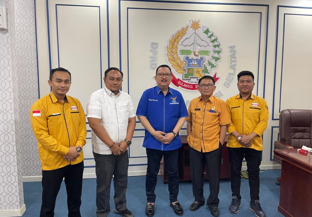 Ketua Golkar Lutim Perjuangkan Subsidi Tiket Pesawat