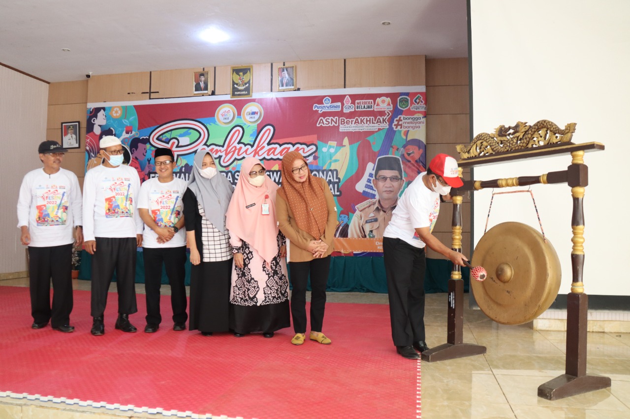Kepala Disdikbud Buka Gelaran O2SN dan FLS2N