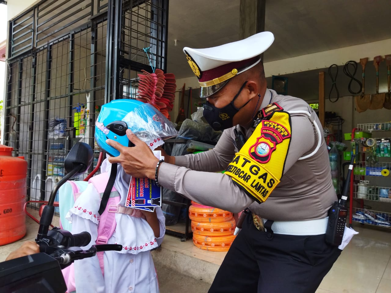 Sat Lantas Sisir Kota Makale dan Pasar