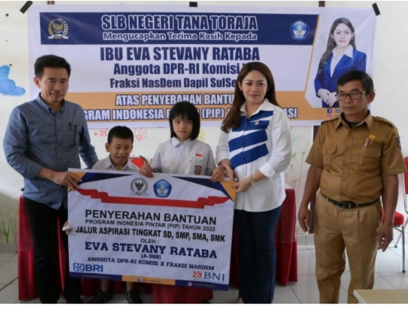 Siswa Disabilitas Terima Beasiswa PIP Aspirasi ESR