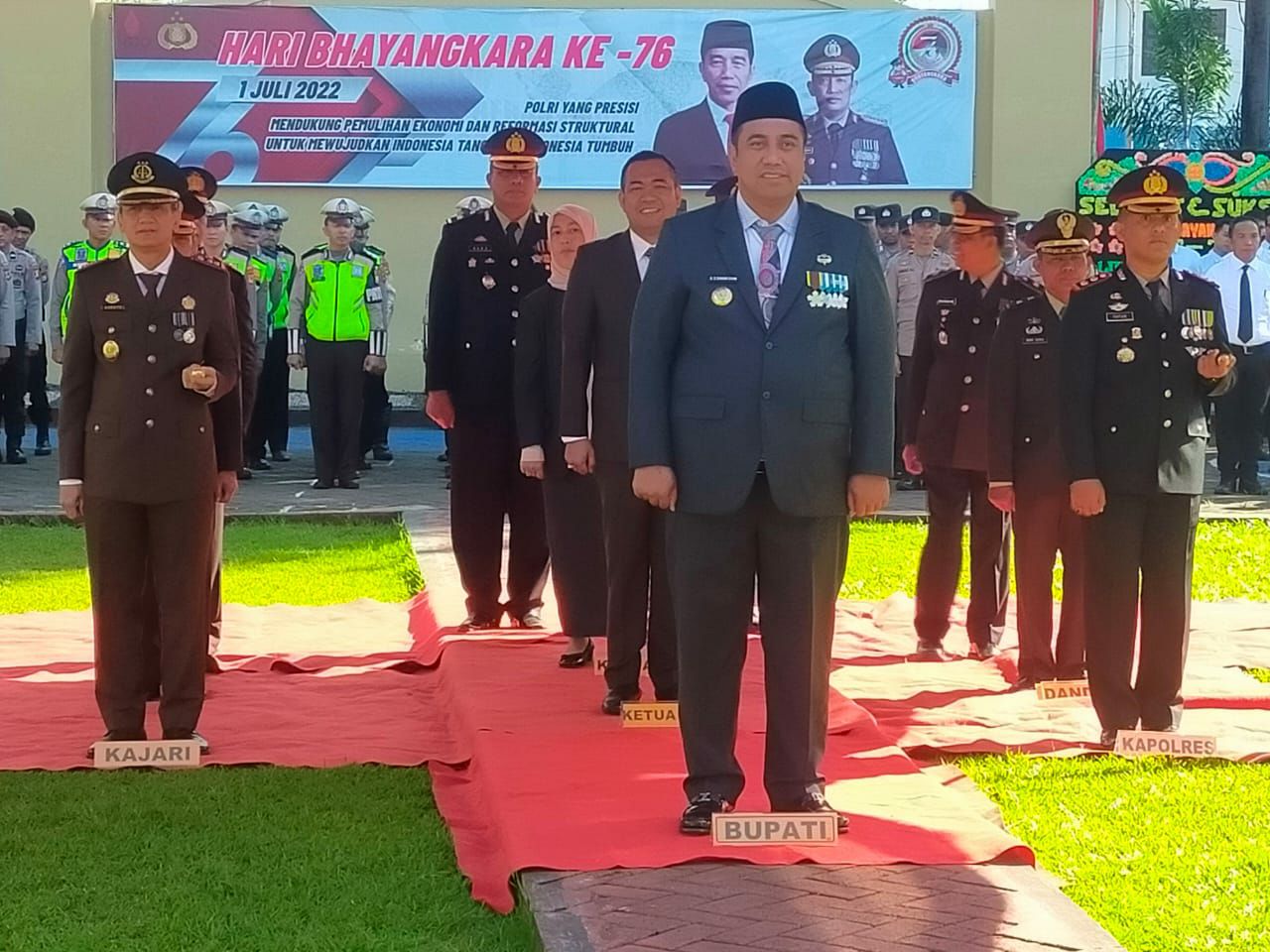 Kasdim 1422  Hadiri Syukuran HUT Bhayangkara Ke-76 di Polres Maros