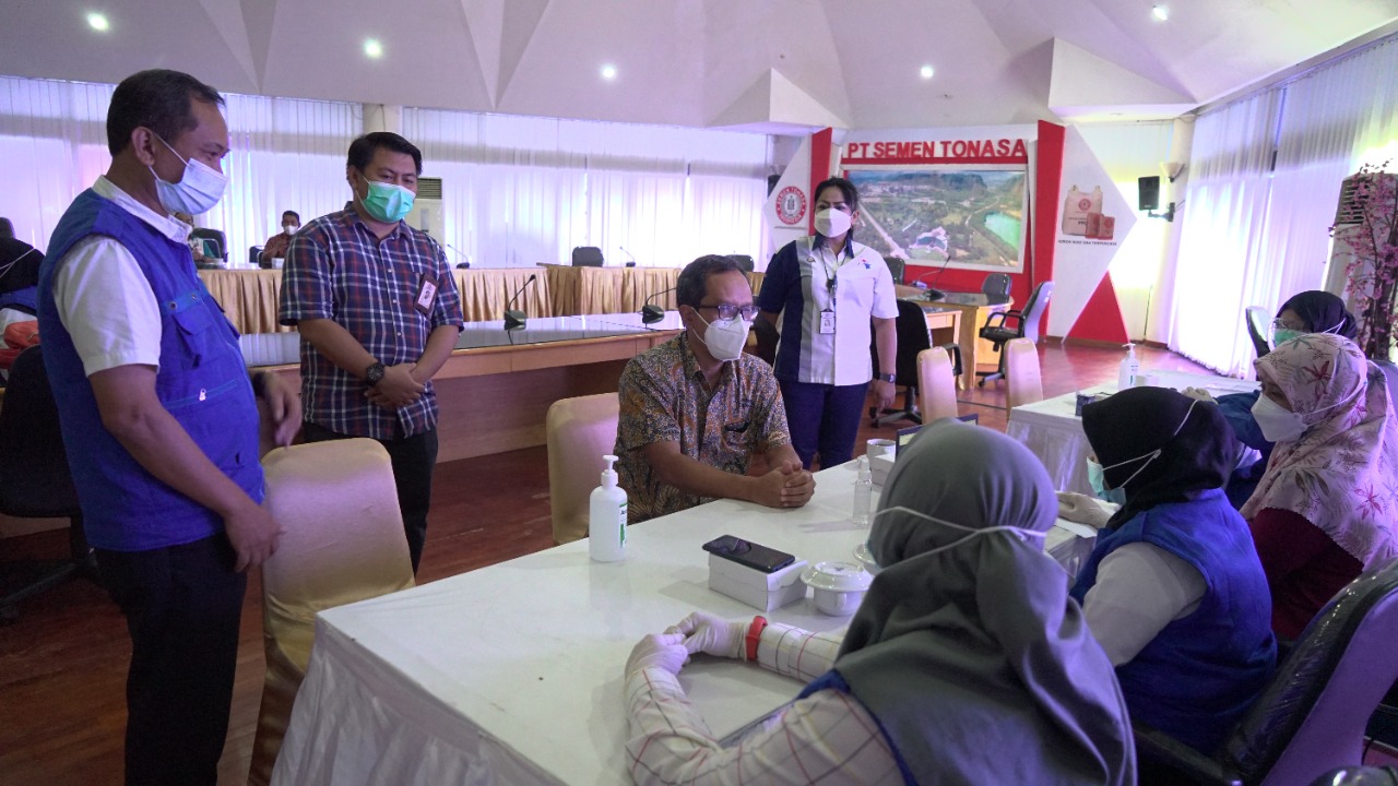 Dukung Pemerintah, Semen Tonasa Terus Kebut Program Vaksinasi Covid-19