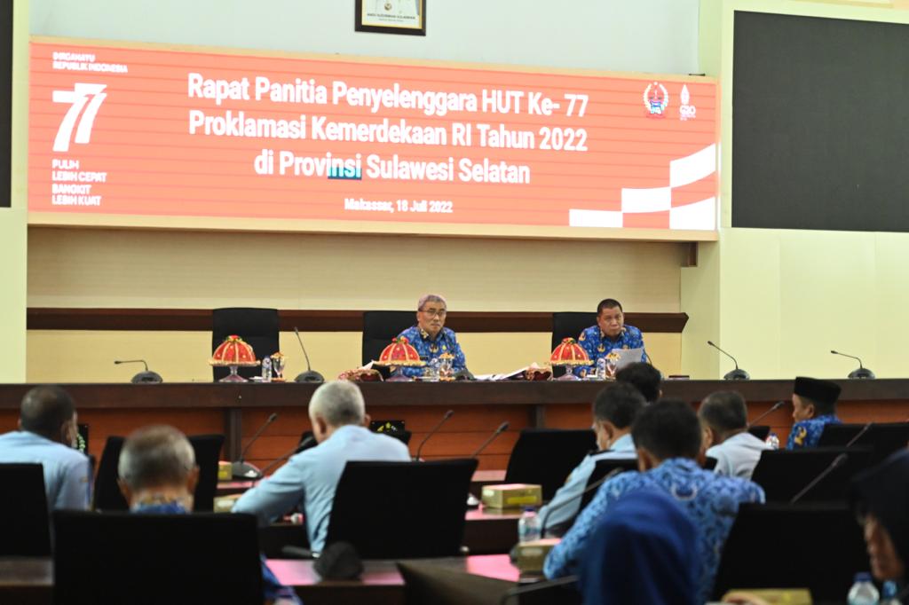 HUT RI Diwarnai Apel Kehormatan dan Renungan Suci