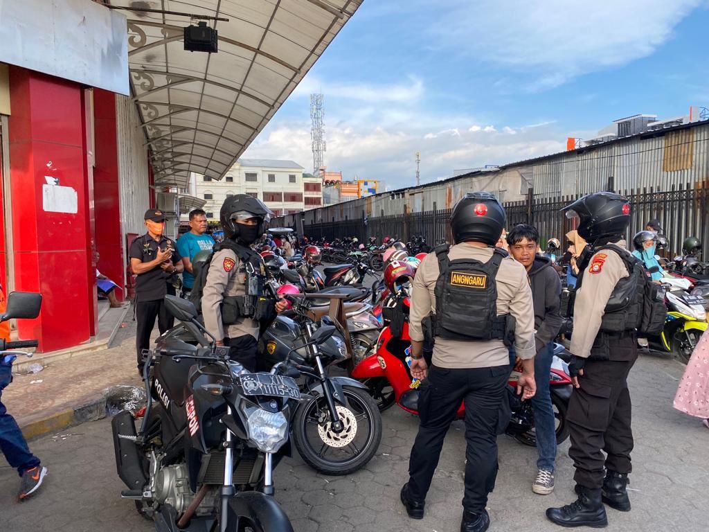 Tim Patmor Polres Pelabuhan Makassar Lakukan Patroli