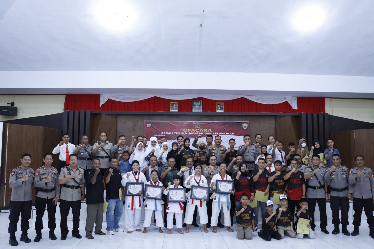 Atlet Karate Bulukumba Diganjar Bonus