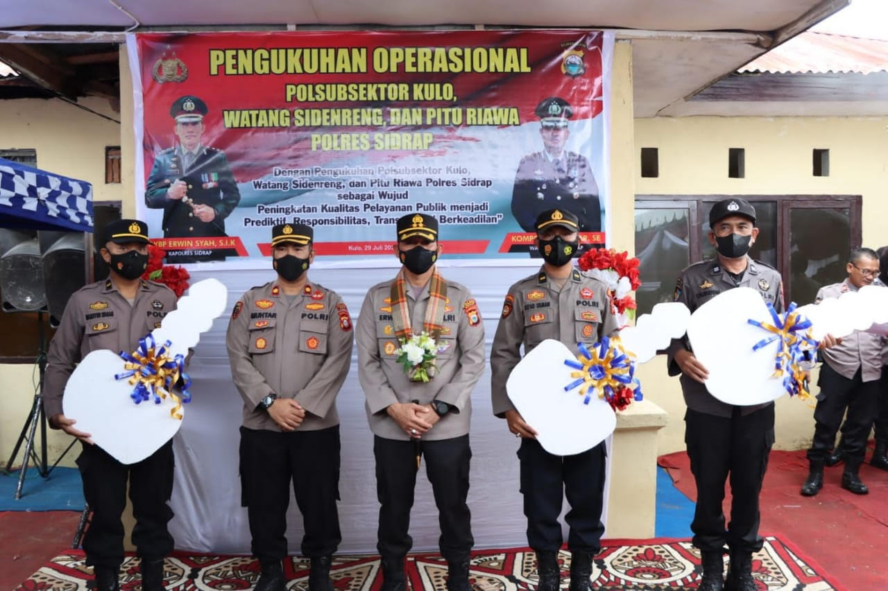 Kapolres Resmikan Fungsi Tiga Polsubsektor Polres Sidrap