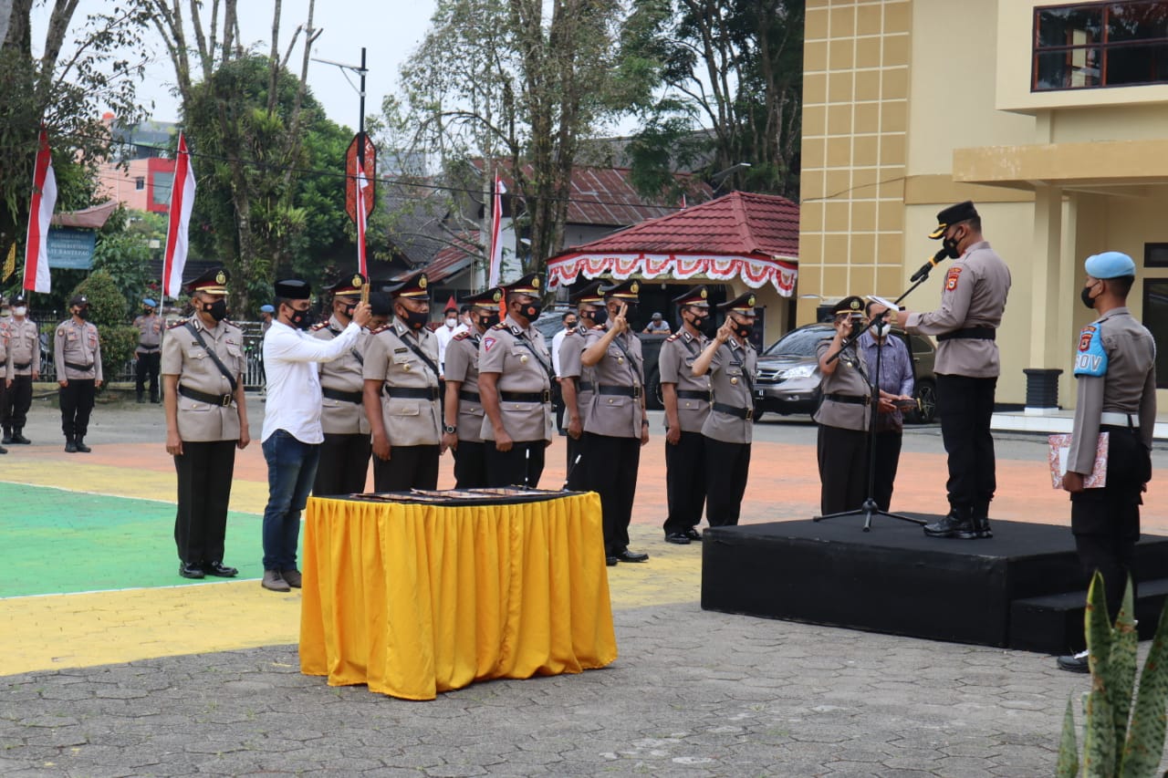 Dua Jabatan Kasat di Polres Torut Diserahterimakan