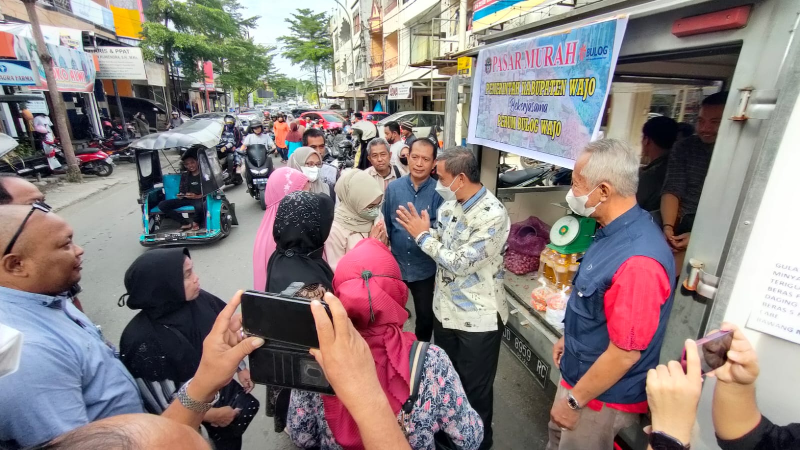 Pemkab-Bulog Gelar Operasi Pasar