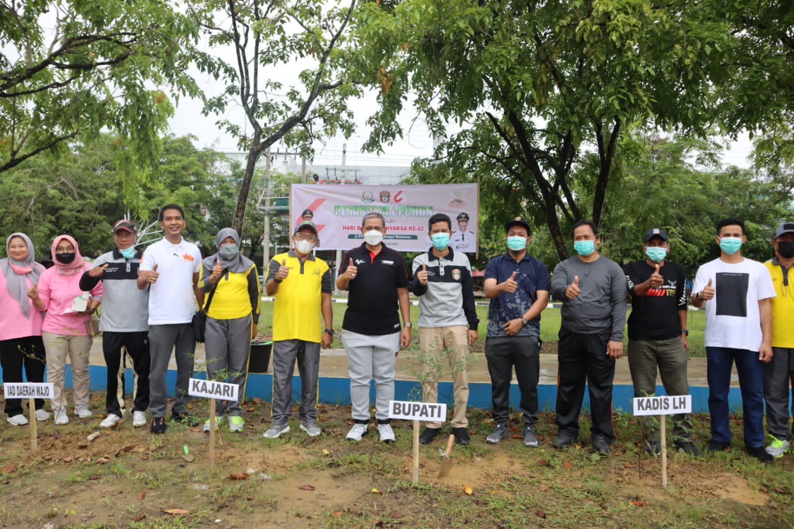 Bupati-Kejari Tanam Pohon di RTH