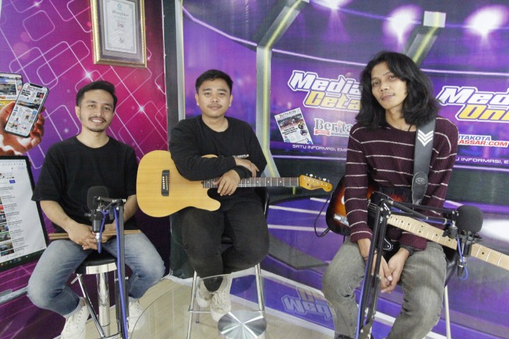 Berawal dari Komunitas Penulis Puisi, Siap Rilis Mini Album