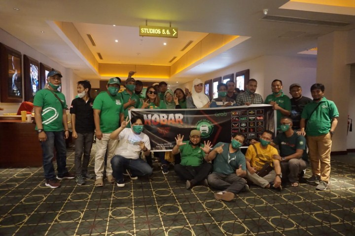 Grab Ajak Ratusan Mitra Pengemudi di Enam Kota Nobar