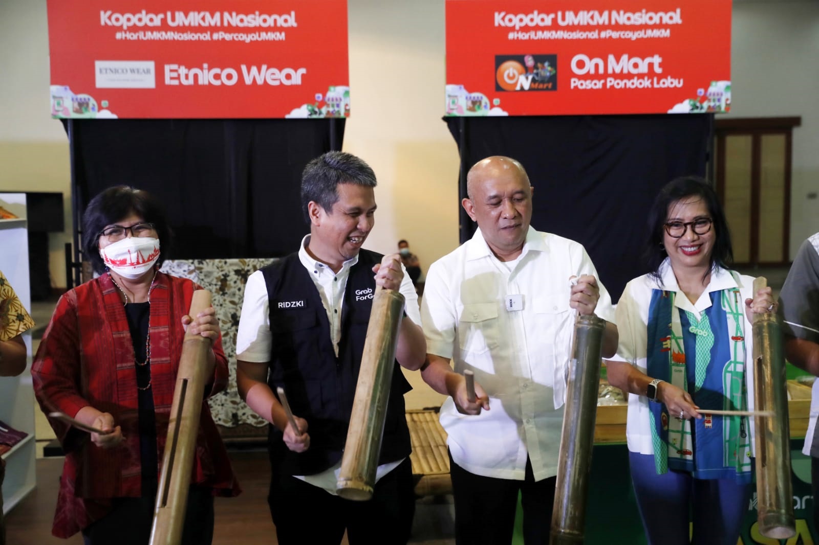 Grab dan OVO Bantu Jutaan UMKM Masuk Ranah Digital