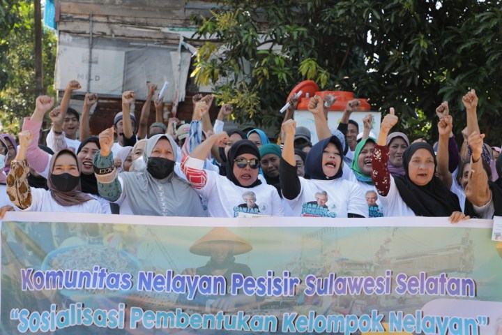 Komunitas Nelayan di Makassar  Serukan Ganjar Presiden 2024
