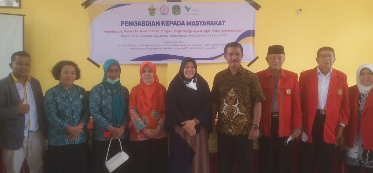 Farmasi Unhas Gelar Kegiatan Pengabdian Masyarakat