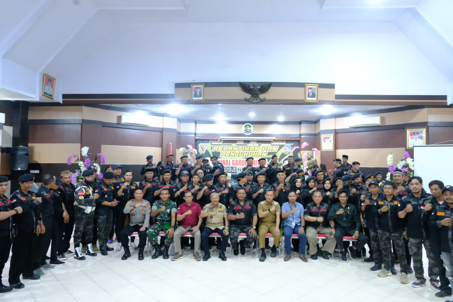Iksan Lantik MPC Pengurus Kiwal Garuda Hitam Jeneponto