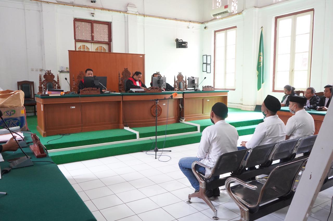 Sidang Ditunda Gegara  Iqbal Demam Tinggi