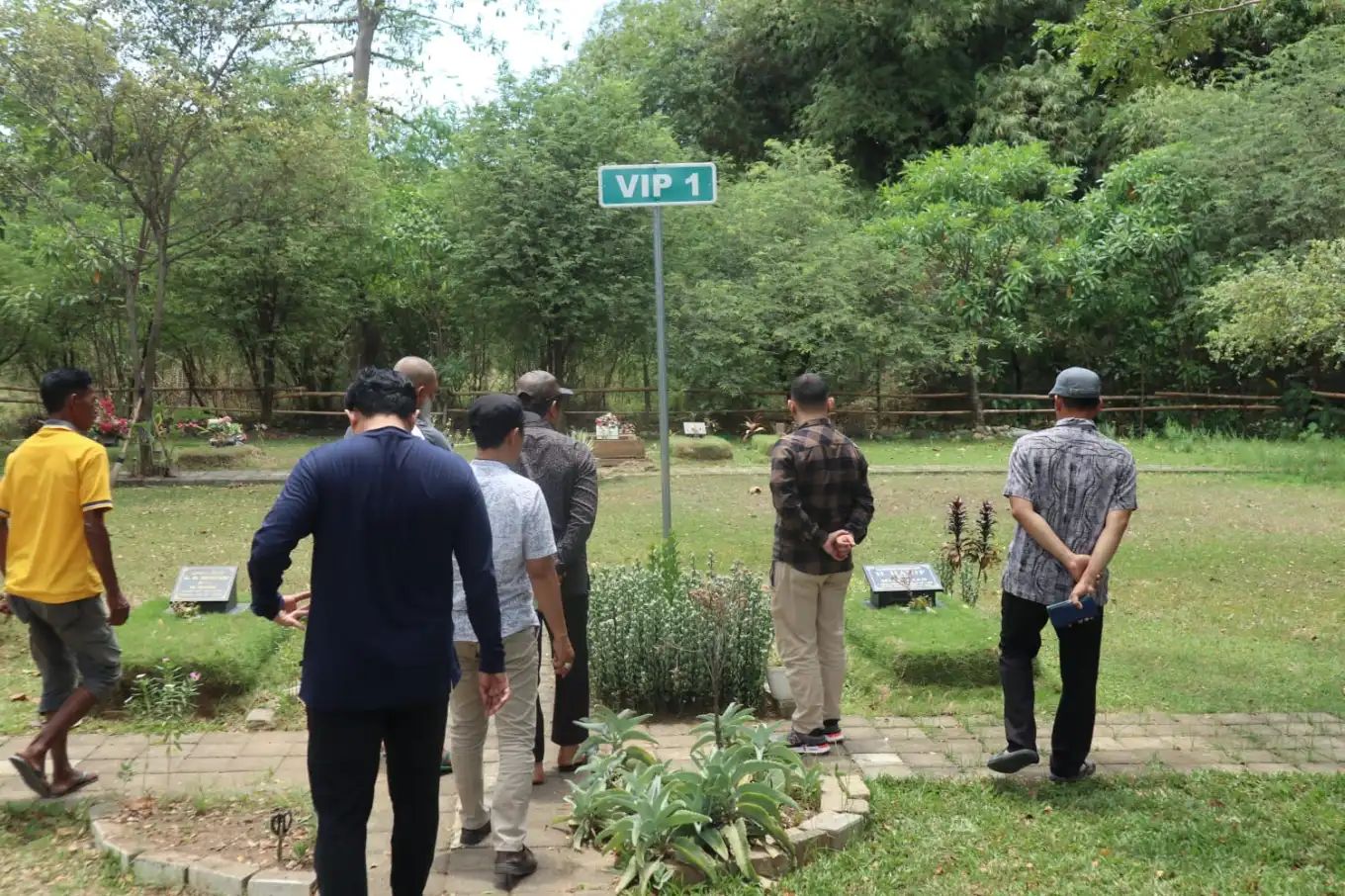Yayasan Kalla Wakafkan Tanah  untuk Makam Ulama Sulsel