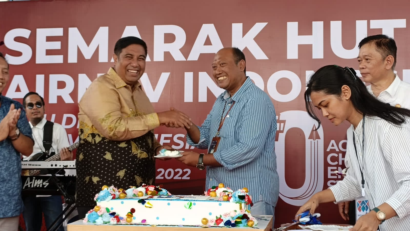 Bupati Apresiasi Bantuan Airnav Indonesia