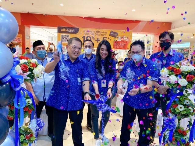 BCA Express Hadir di Trans Studio Mall Makassar