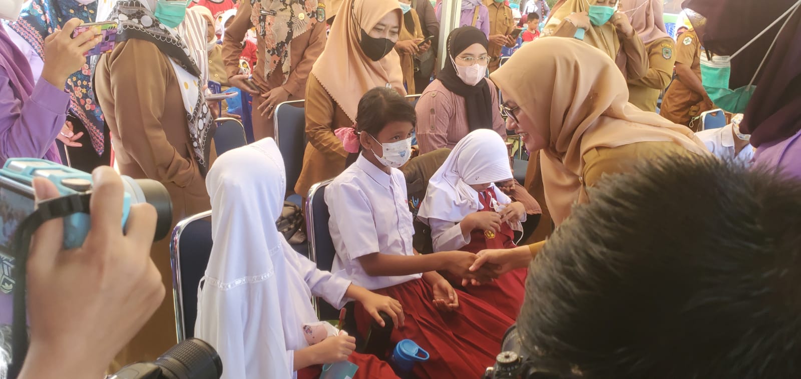 Ratusan Siswa SD Bumi Lammaranginang Ikut Sikat Gigi Massal