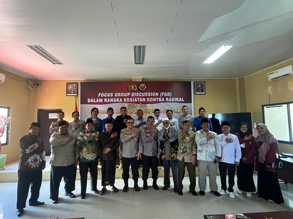 FGD Bahas Terorisme Musuh Kita Bersama di Polres Maros