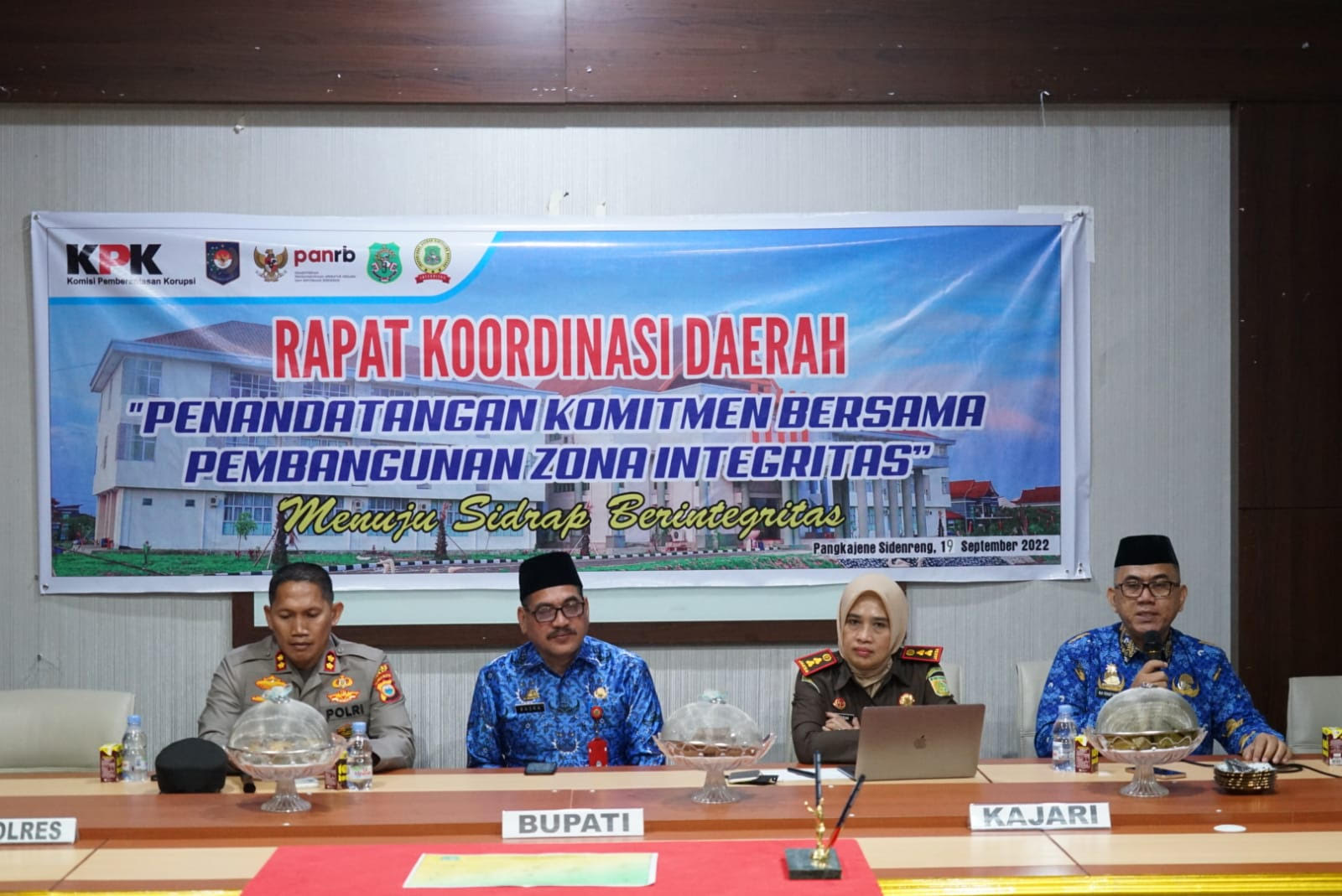 Pemkab Teken Komitmen Pembangunan Zona Integritas