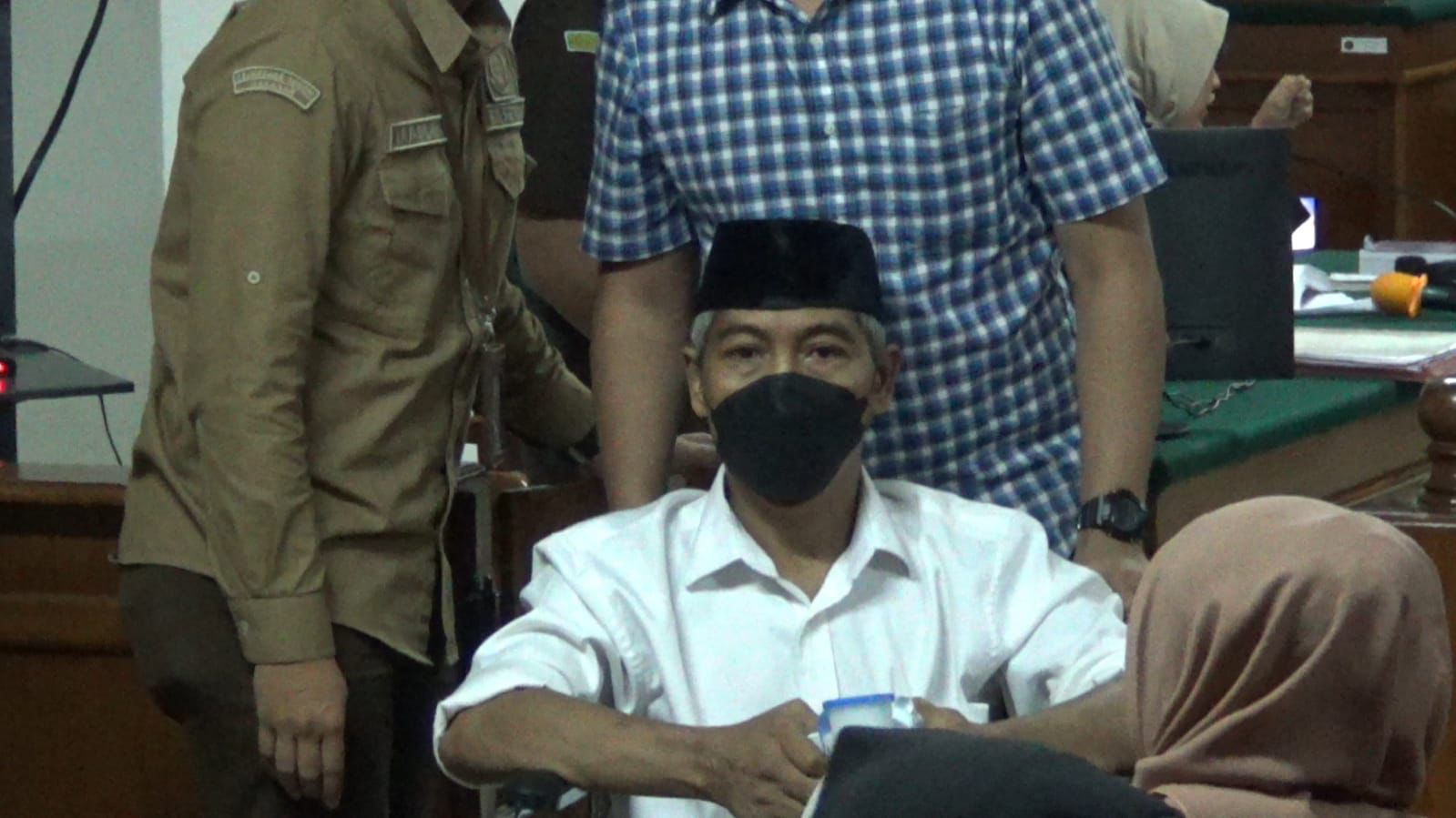 Iqbal Emosi Lihat Najamuddin  di Rumah Rahma