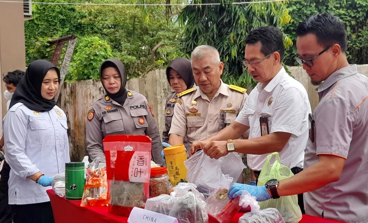 BBKP  Musnahkan Daging Olahan tak Berdokumen